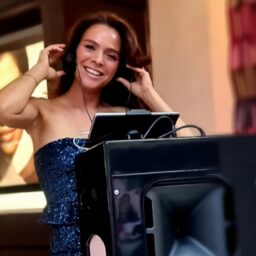 Mobiele DJ boeken, achtergrondmuziek