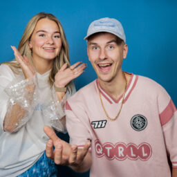 Stuiterpaleis, dj duo boeken